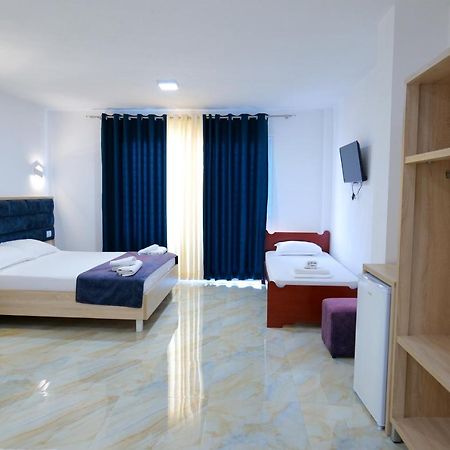 Hotel Solis Ksamil Esterno foto