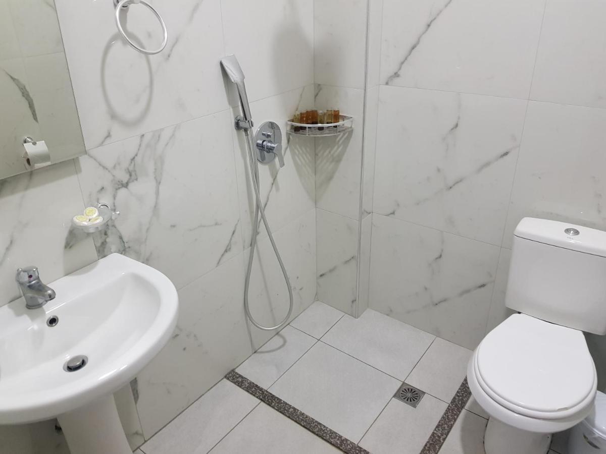 Hotel Solis Ksamil Esterno foto