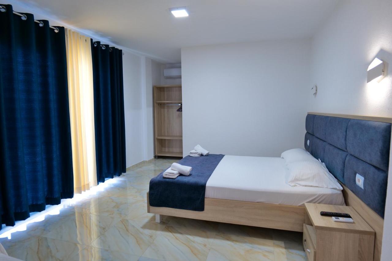Hotel Solis Ksamil Esterno foto