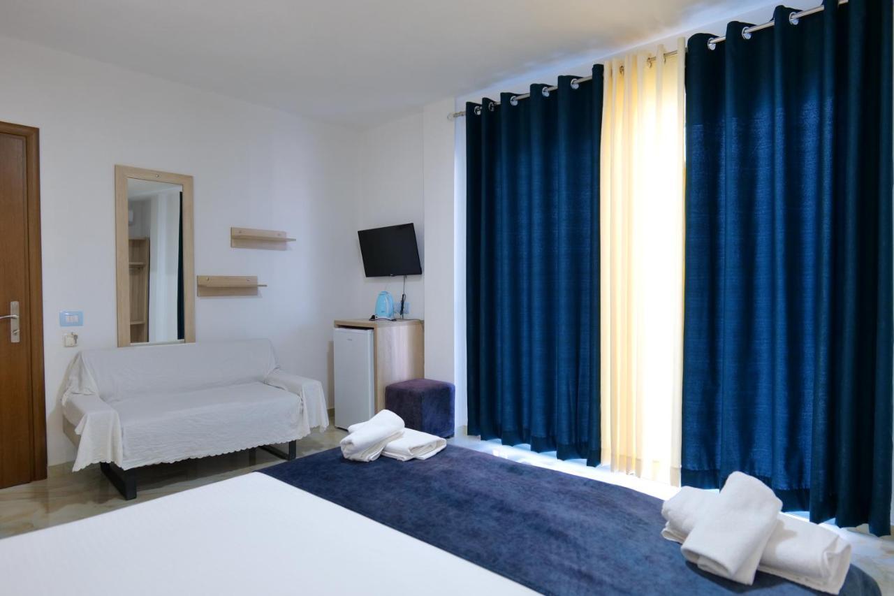 Hotel Solis Ksamil Esterno foto