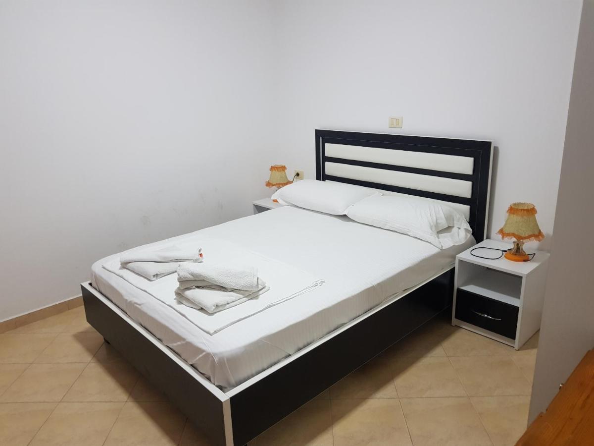 Hotel Solis Ksamil Esterno foto