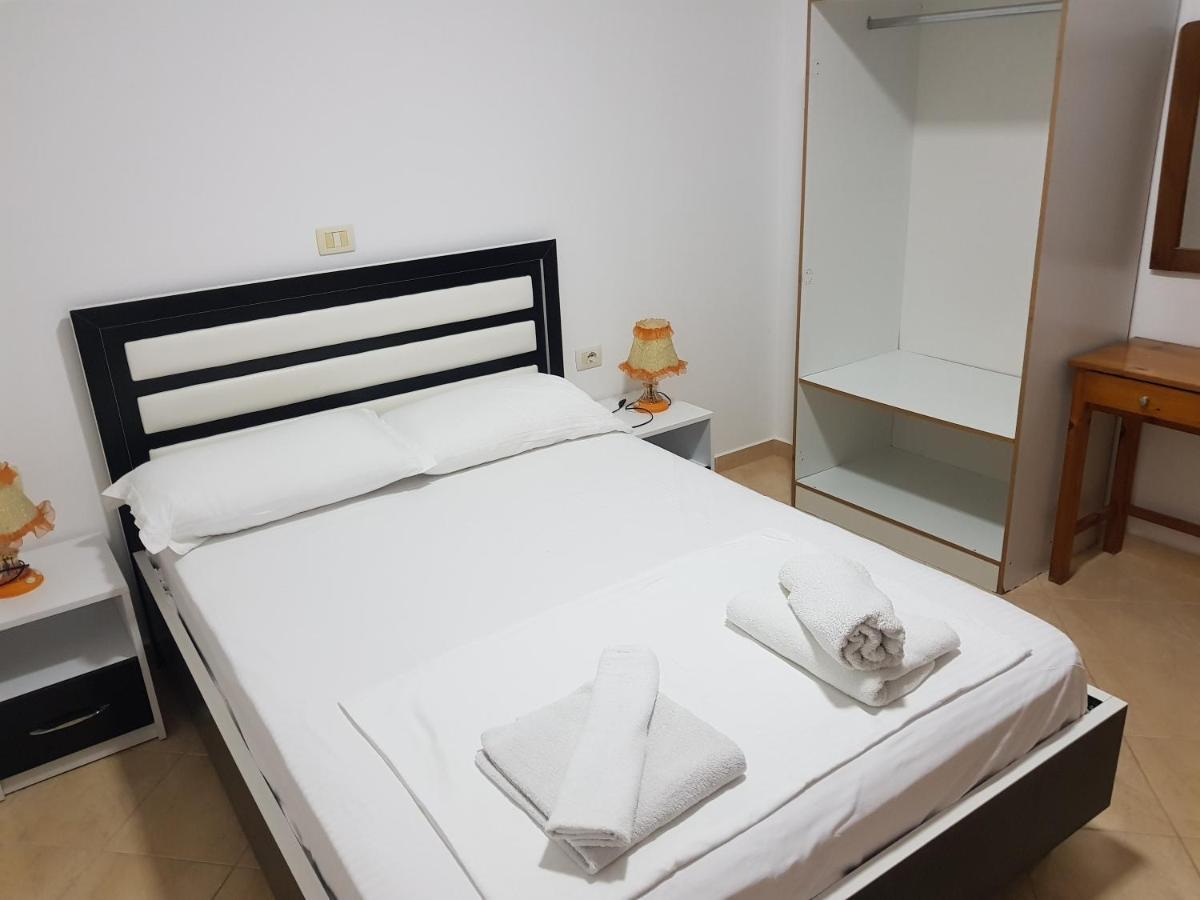 Hotel Solis Ksamil Esterno foto