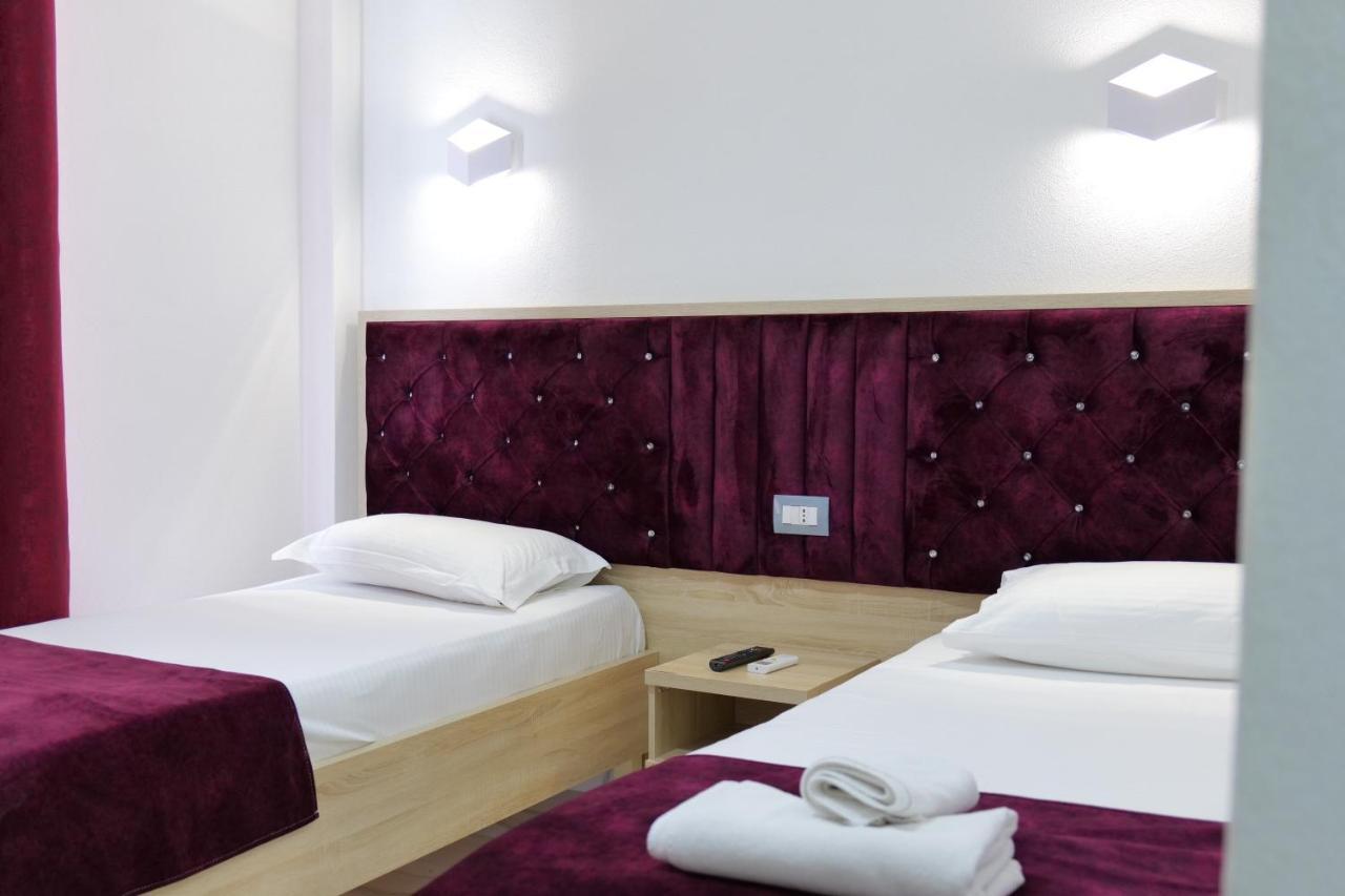 Hotel Solis Ksamil Esterno foto