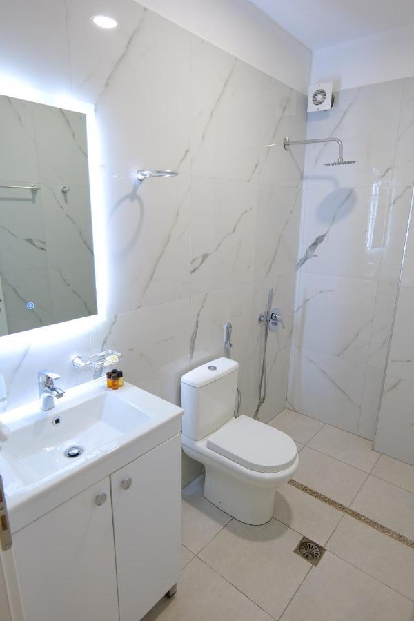 Hotel Solis Ksamil Esterno foto