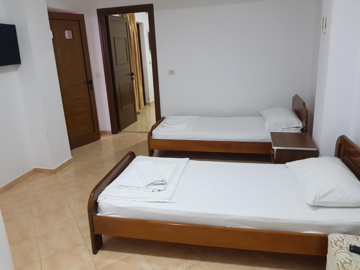 Hotel Solis Ksamil Esterno foto
