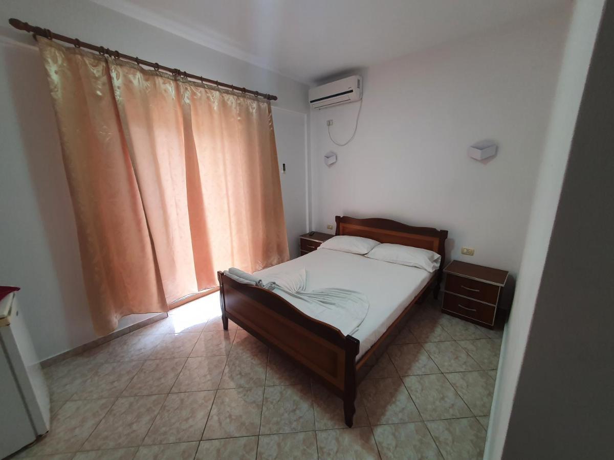 Hotel Solis Ksamil Esterno foto