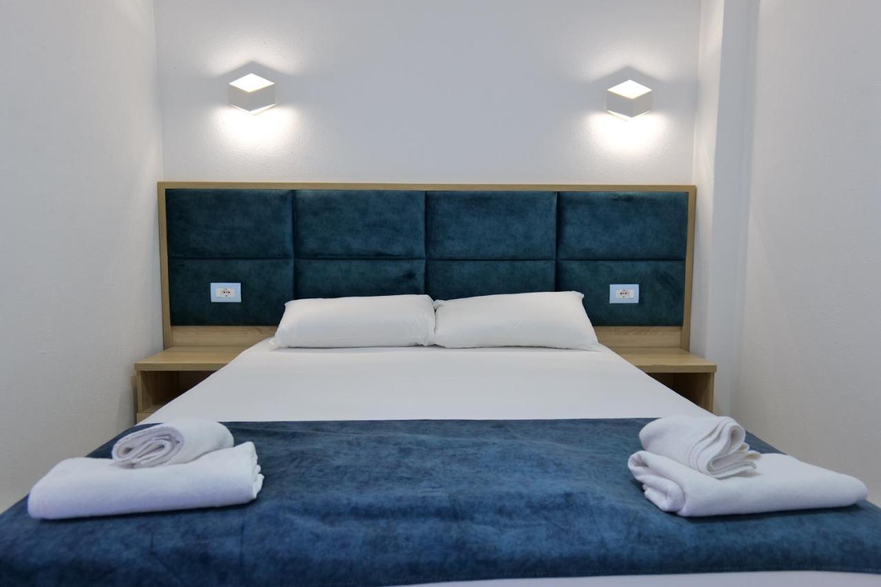 Hotel Solis Ksamil Esterno foto